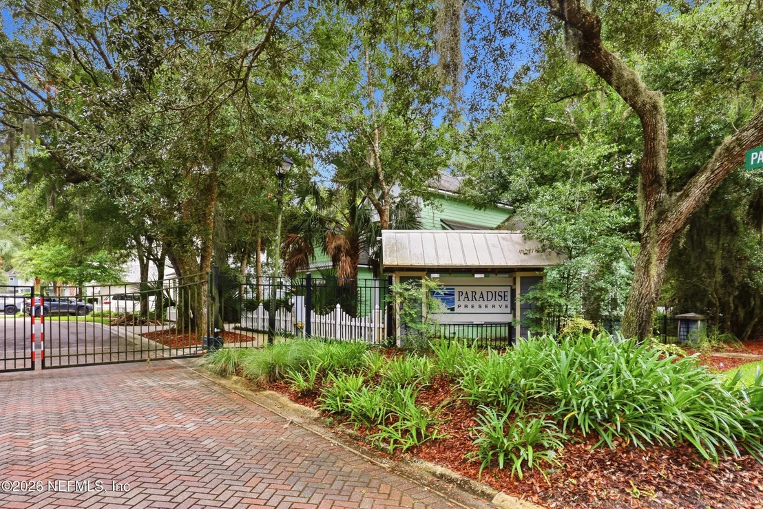 Photo of 760 PARADISE Lane