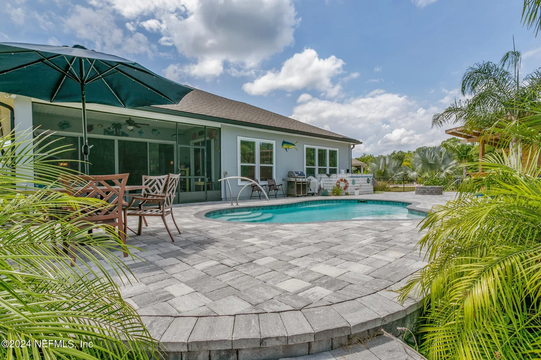 Photo of 362 CEDARSTONE Way