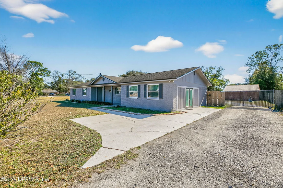 Photo of 8294 COLLINS Road