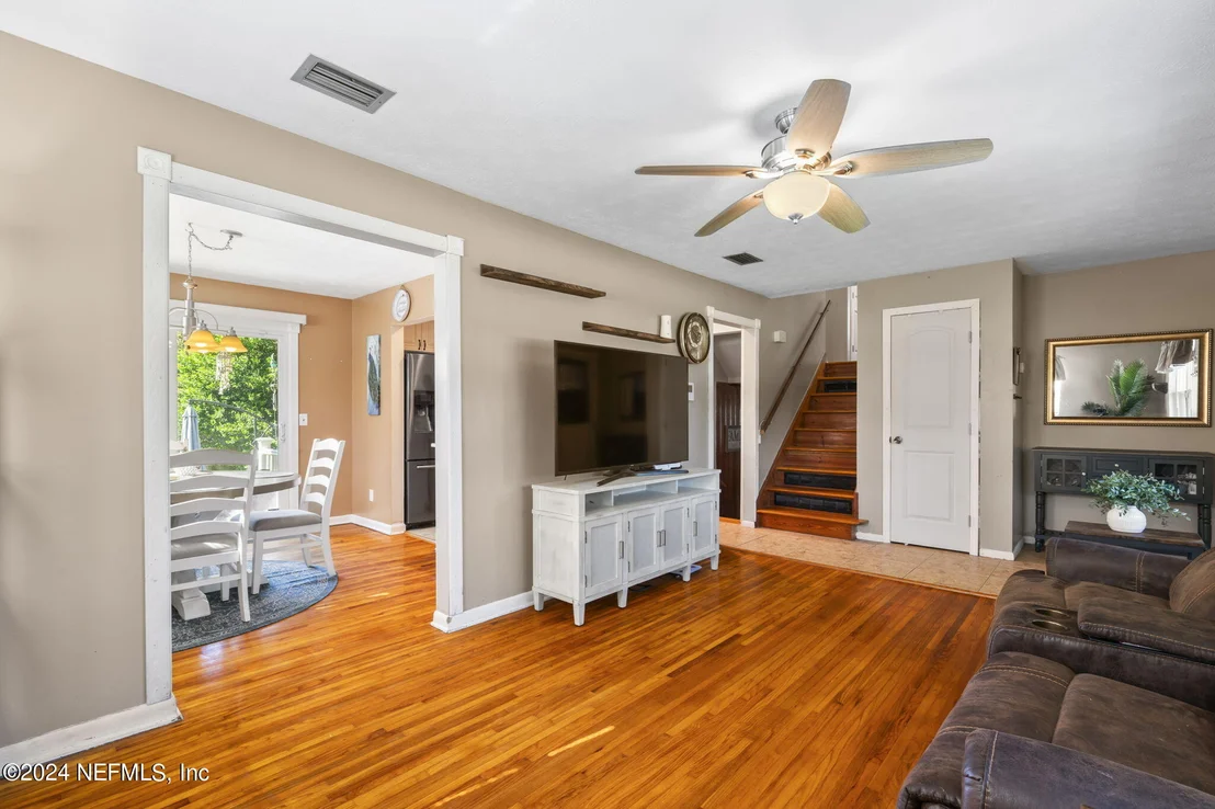 Photo of 10274 JOLYNN Road