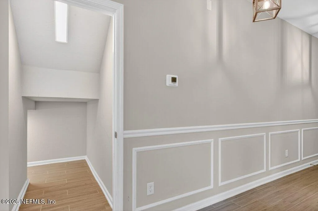 Photo of 21 YARDLEY Court