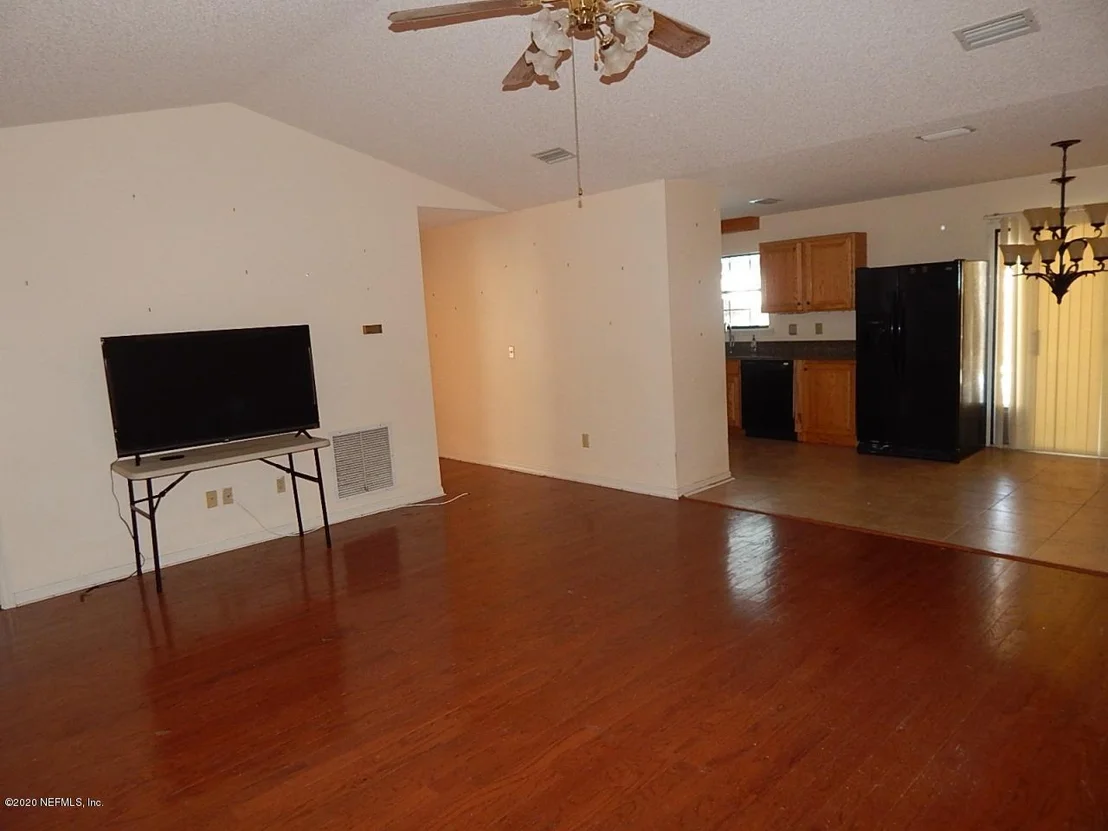 Photo of 6106 W 3RD Manor