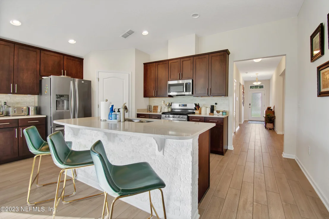 Photo of 510 CHASEWOOD Drive