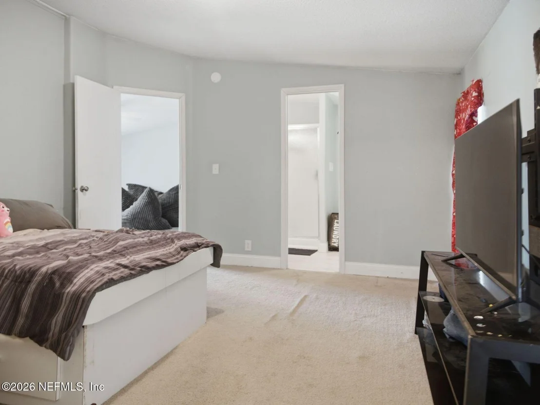 Photo of 820 SELMA Avenue