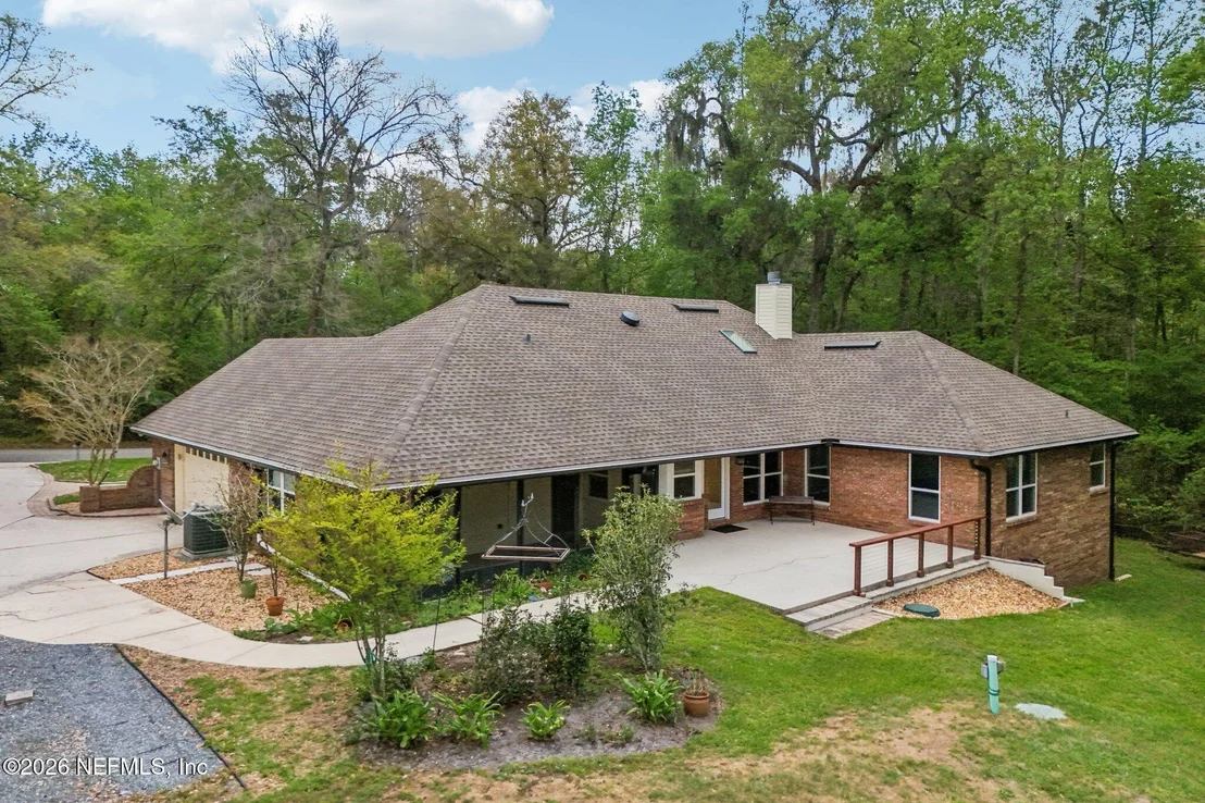 Photo of 2810 RAVINES Road