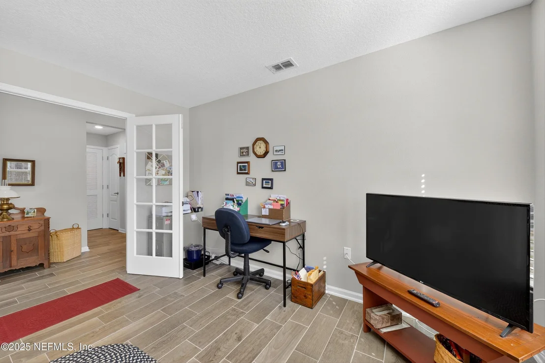 Photo of 70 SPOONBILL Circle