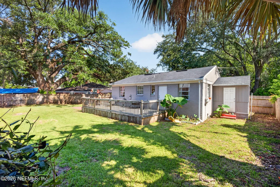 Photo of 3308 SHERIDAN Road