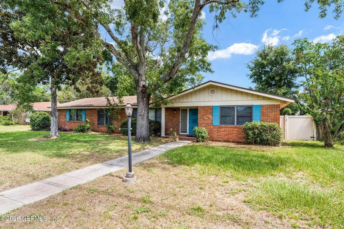 Photo of 7307 MAPLE TREE Drive