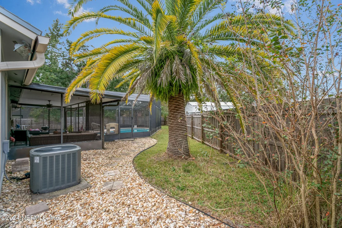 Photo of 10066 LIGHTNER Lane