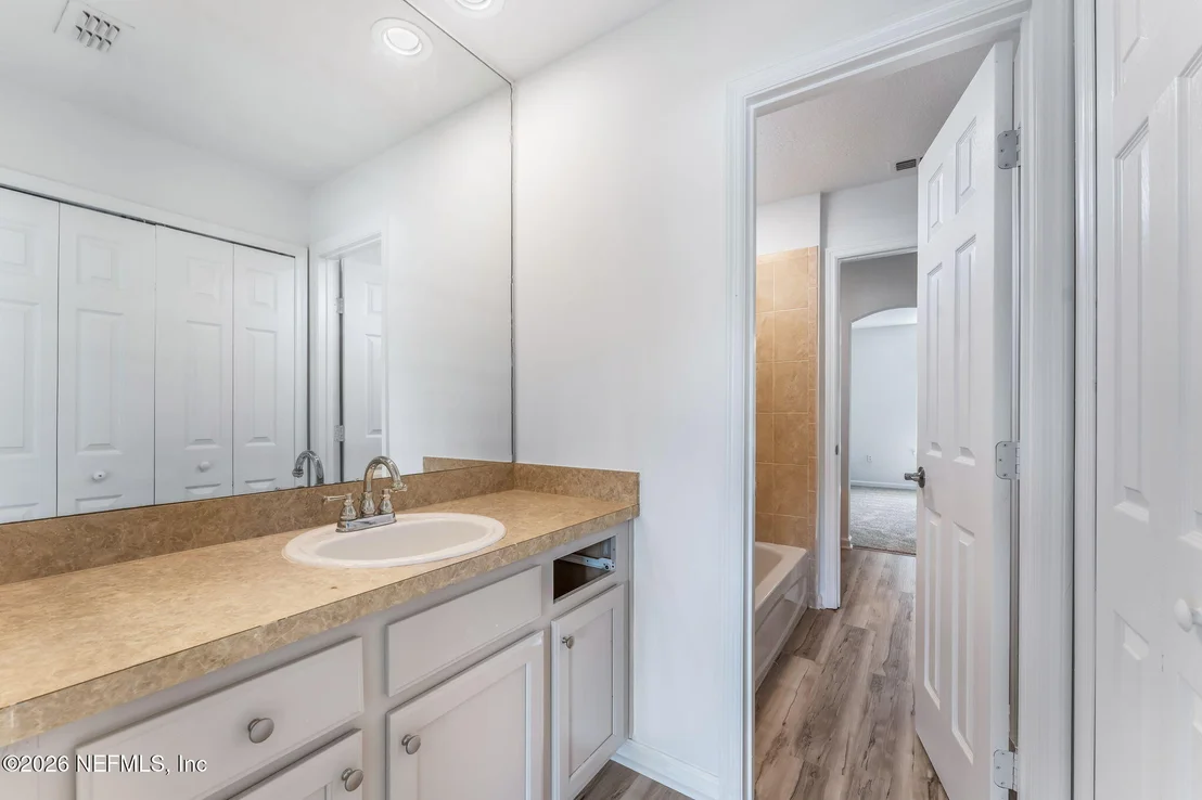 Photo of 9478 BEMBRIDGE MILL Drive