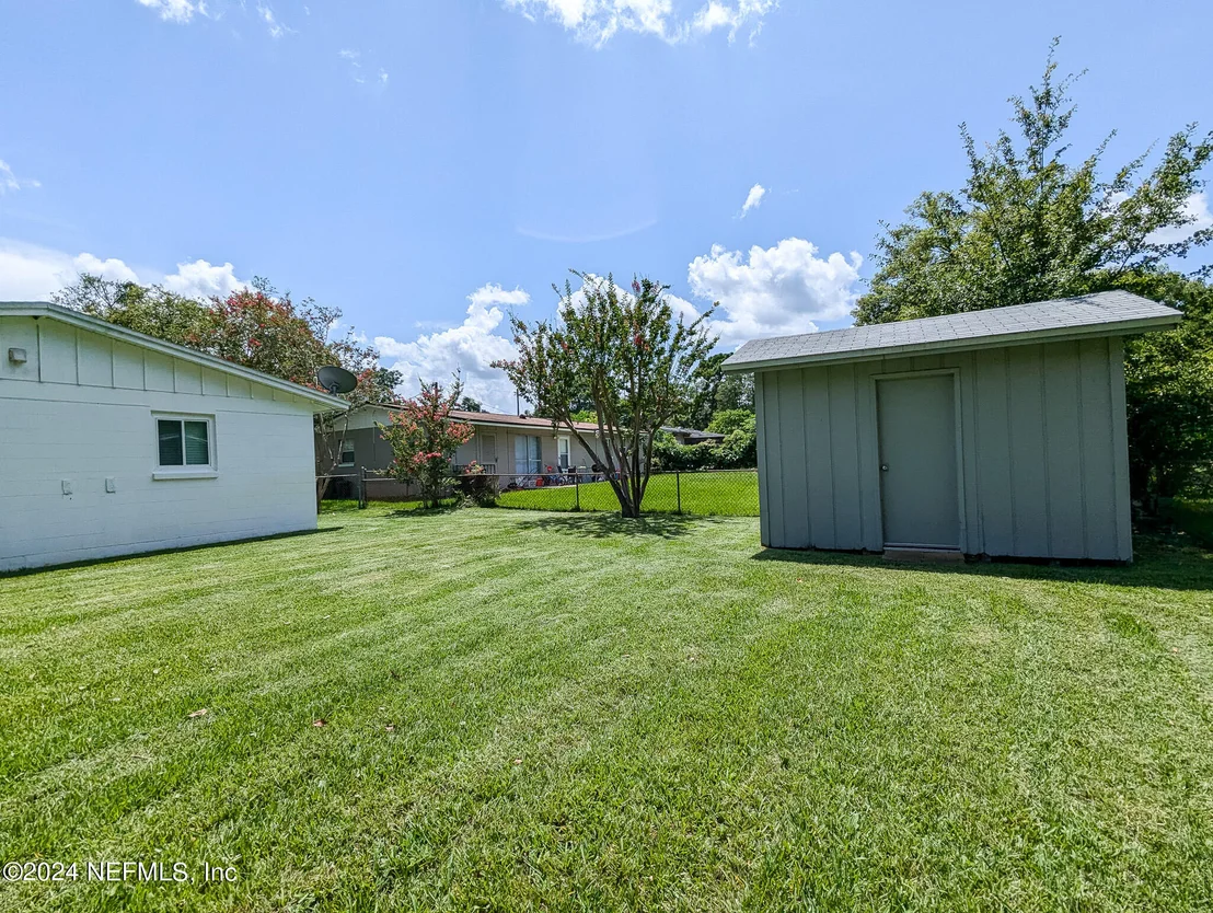 Photo of 7639 HILLSIDE Drive