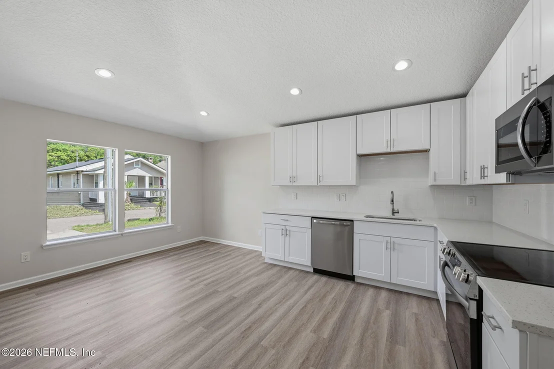 Photo of 7111 EDGE Street