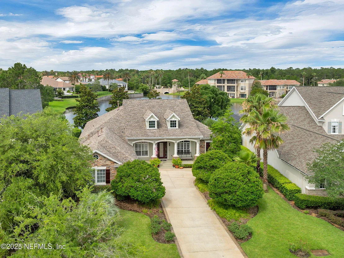 Photo of 159 LA MESA Drive