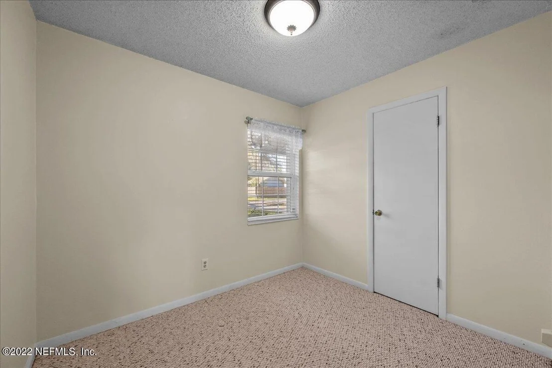 Photo of 102 JACKSON Circle