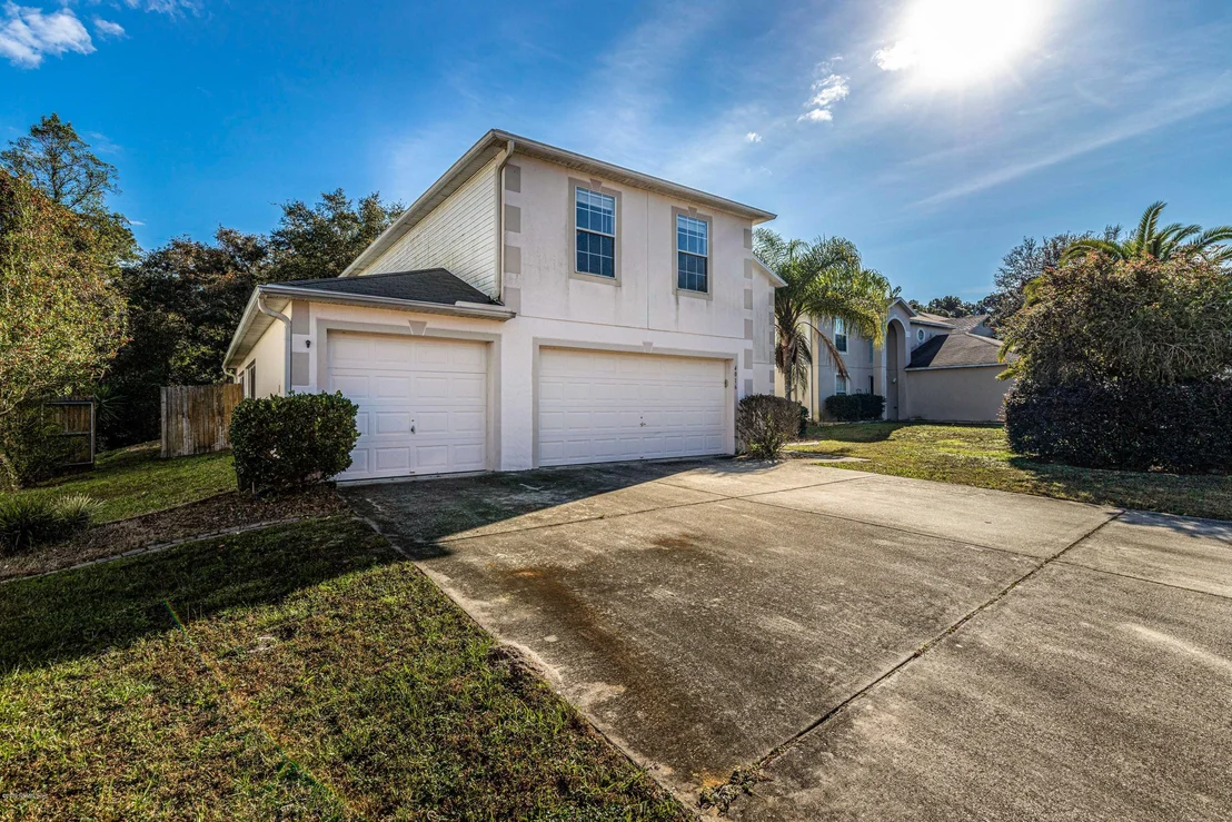 Photo of 4016 HALF MOON Circle