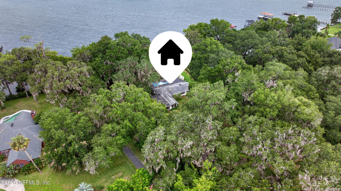 Photo of 7905 COLEE COVE Road