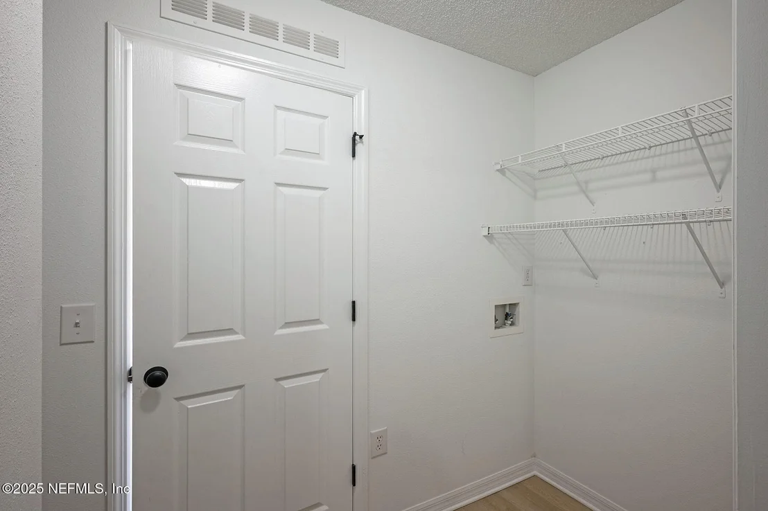 Photo of 2920 STONEGATE Lane