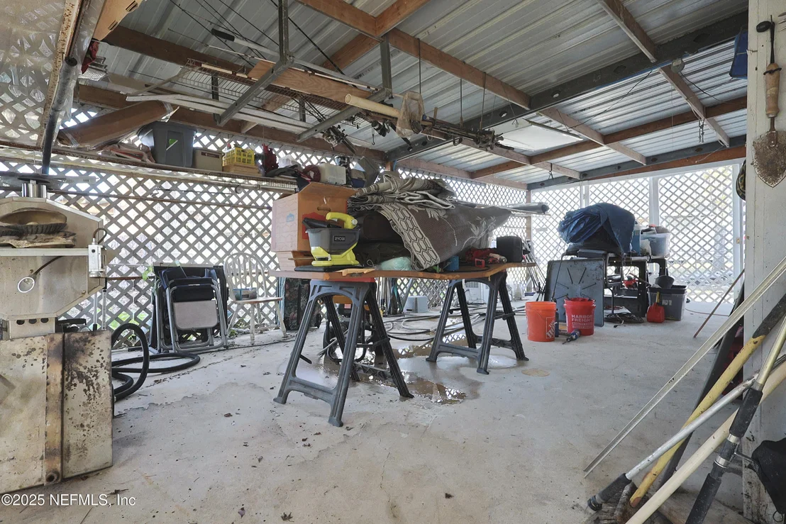 Photo of 138 EDGEWATER Road