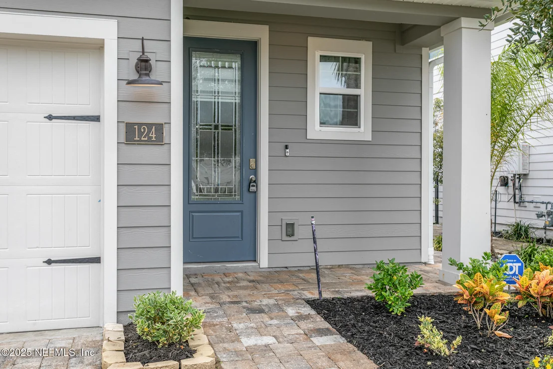 Photo of 124 SILVERLEAF VILLAGE Drive