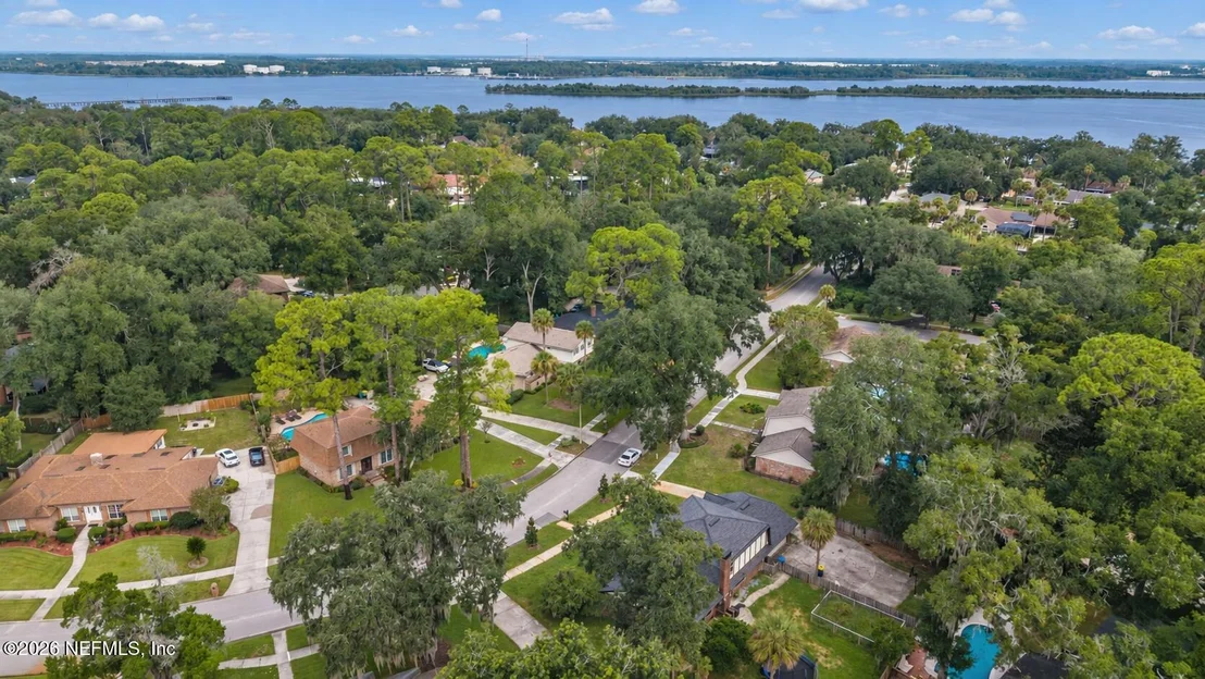 Photo of 4463 RIVER TRAIL Road