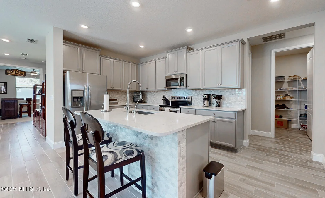 Photo of 15125 VENOSA Circle