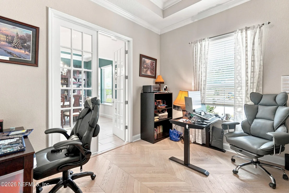 Photo of 559 GLORIETA Drive