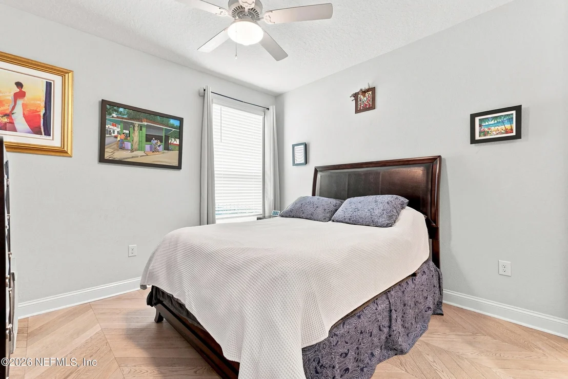 Photo of 559 GLORIETA Drive