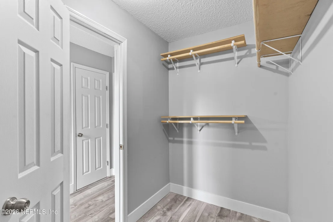 Photo of 7031 OAKRIDGE Loop