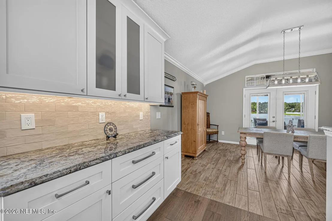 Photo of 12156 CEDAR TRACE Drive N
