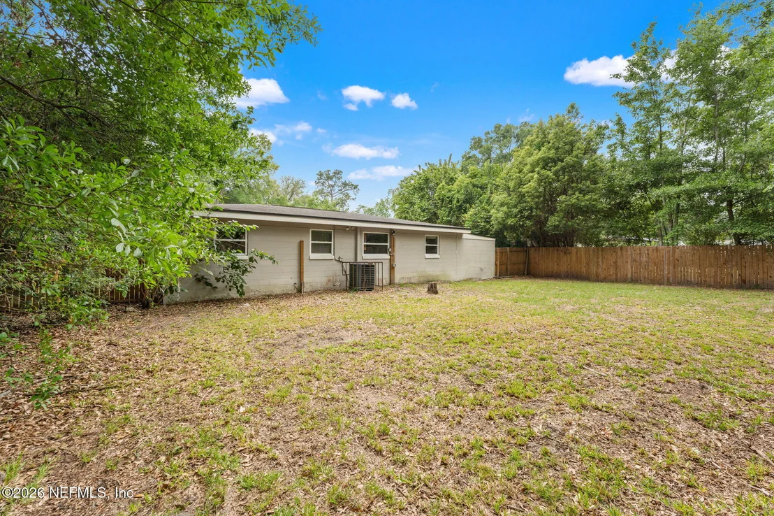 Photo of 6781 TINKERBELL Lane