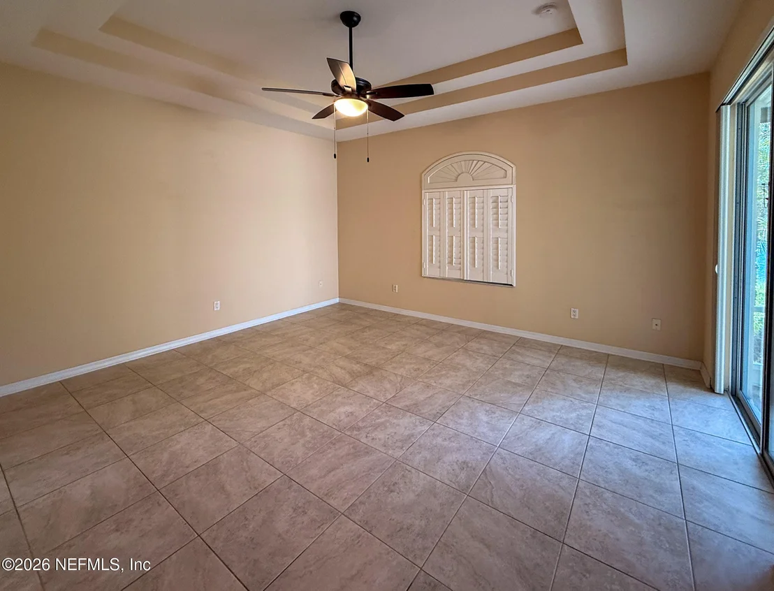 Photo of 5 ROYALE Lane