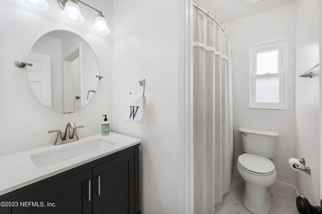 Photo of 35 DOLPHIN Boulevard