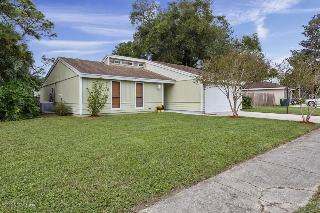 Photo of 2428 OAKVIEW Drive