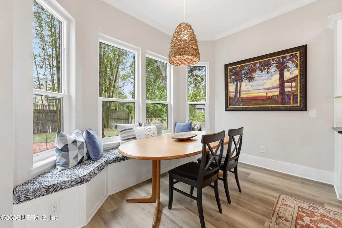 Photo of 521 SUNSET Drive