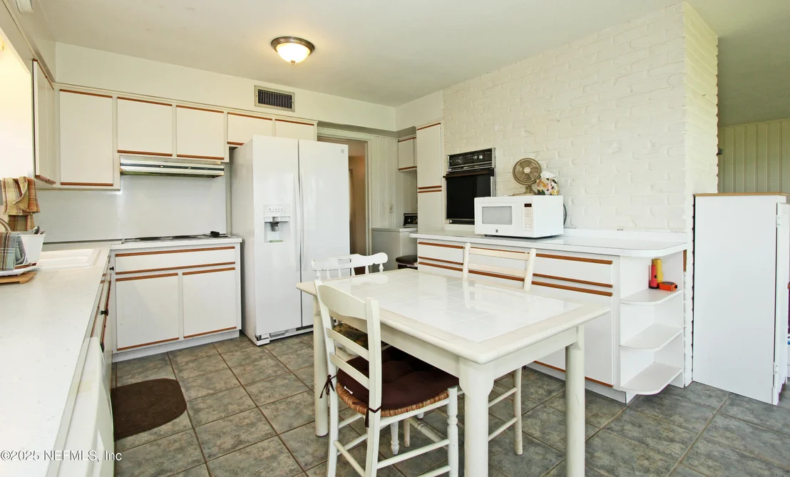 Photo of 4163 TROUT RIVER Boulevard