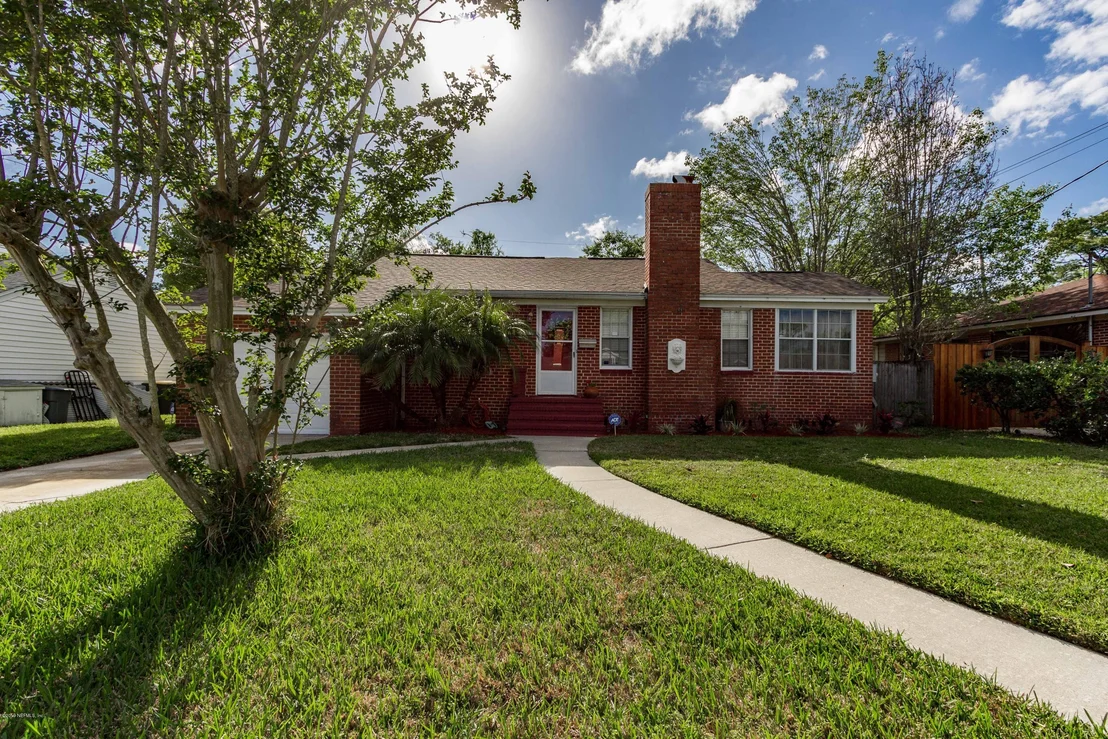 Photo of 2150 TRAYMORE Road