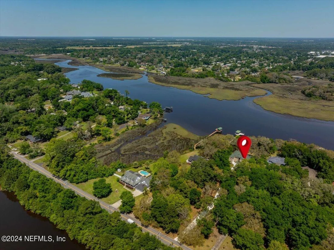 Photo of 1061 CEDAR BAY Road