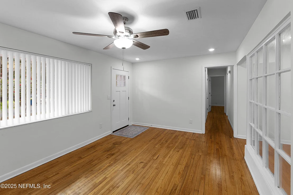 Photo of 10553 HEMMING Road