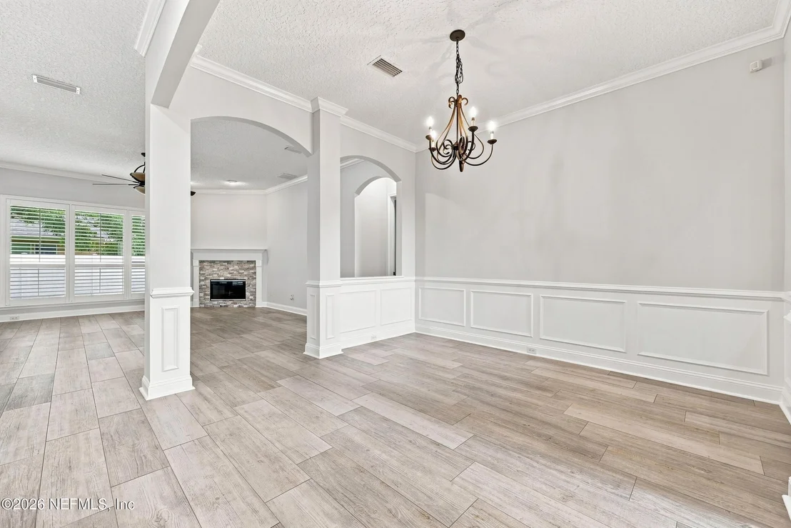 Photo of 10125 DELPOINT Lane