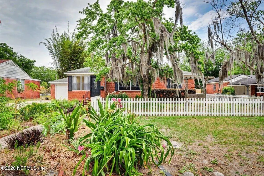 Photo of 4121 BIRMINGHAM Road