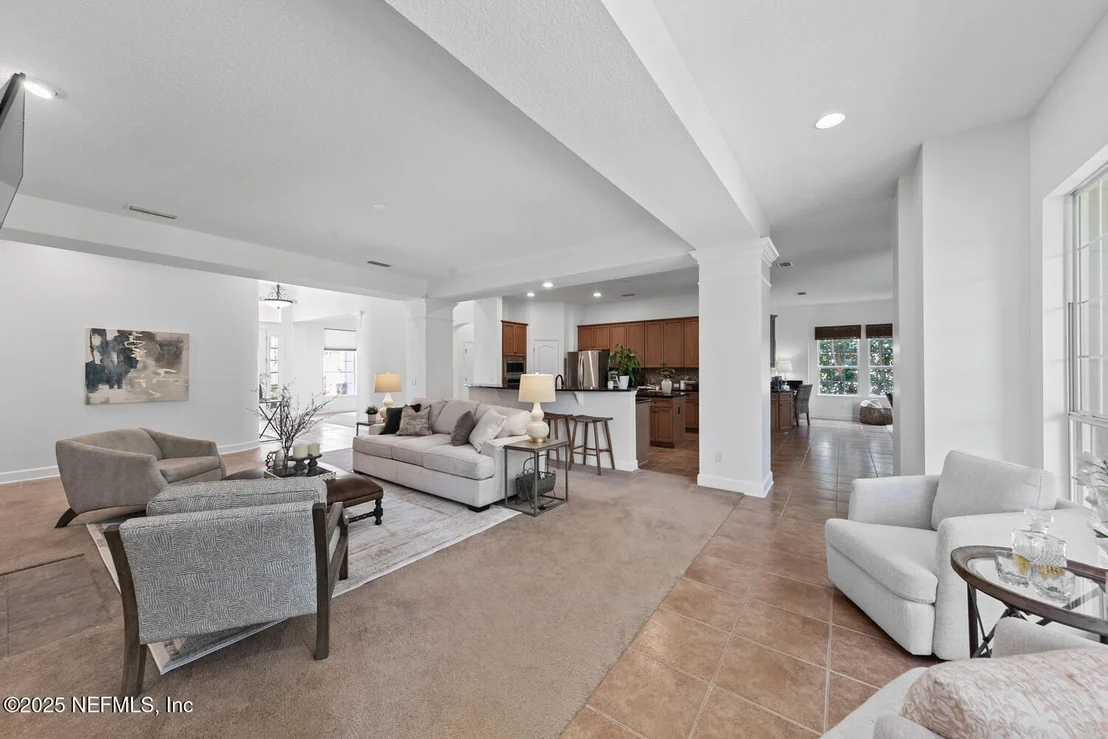 Photo of 148 LA MESA Drive
