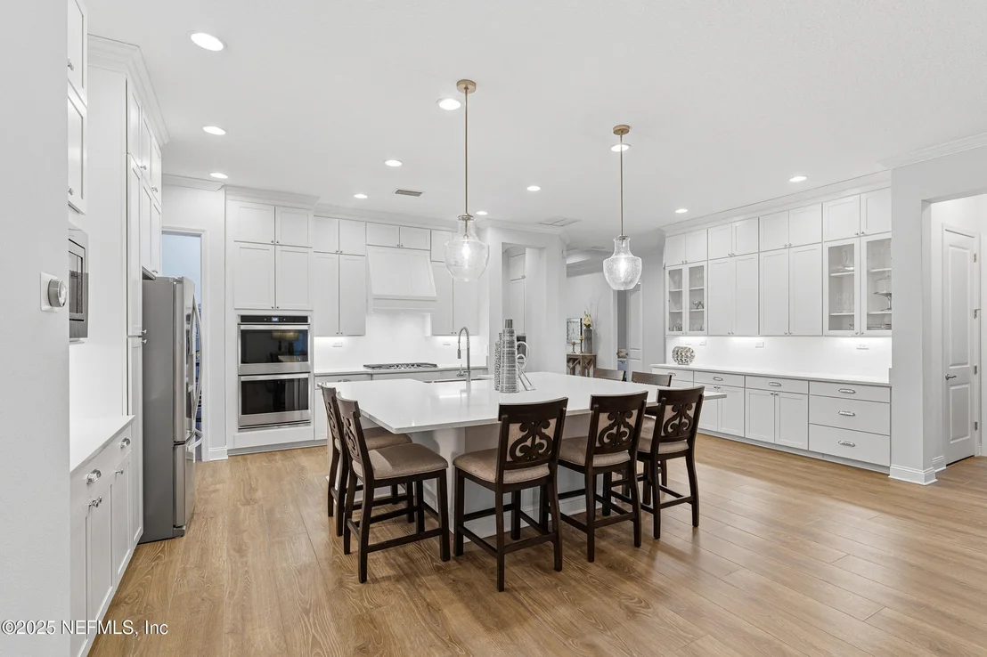 Photo of 375 KIRKSIDE Avenue