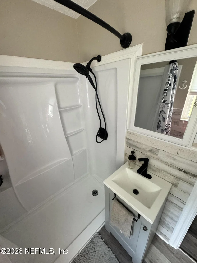 Photo of 113 STOCK Avenue