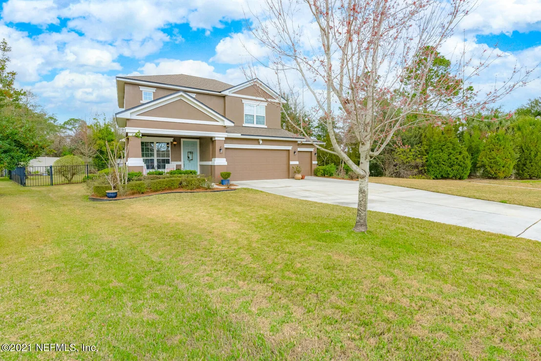 Photo of 214 PLAZA DEL RIO Drive