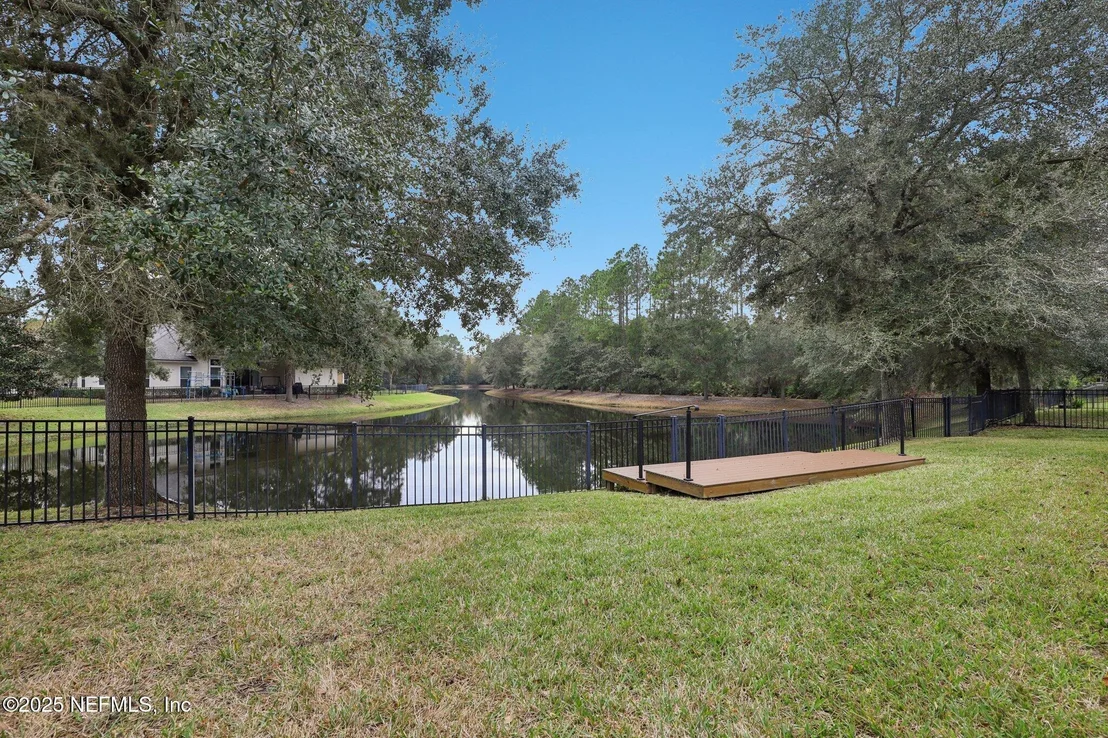 Photo of 403 WILLOW WINDS Parkway