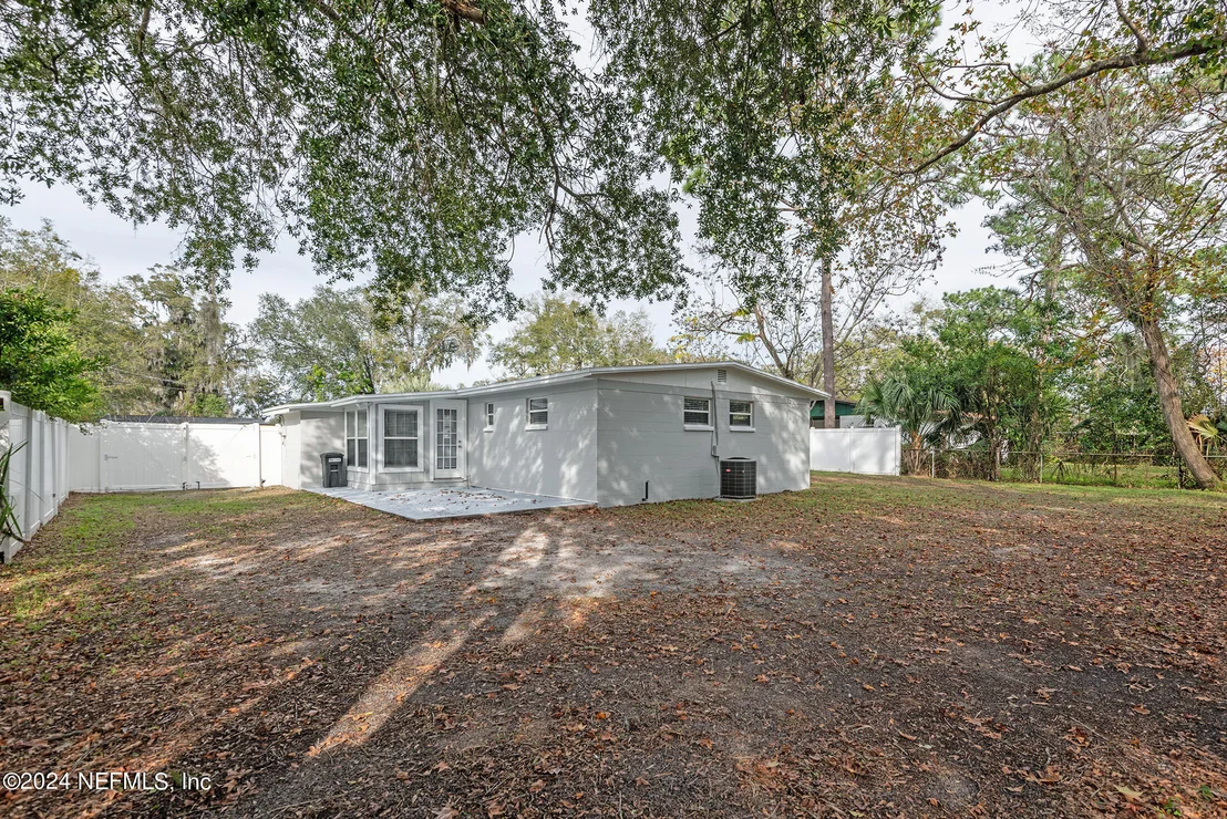 Photo of 152 ROLLIN Drive