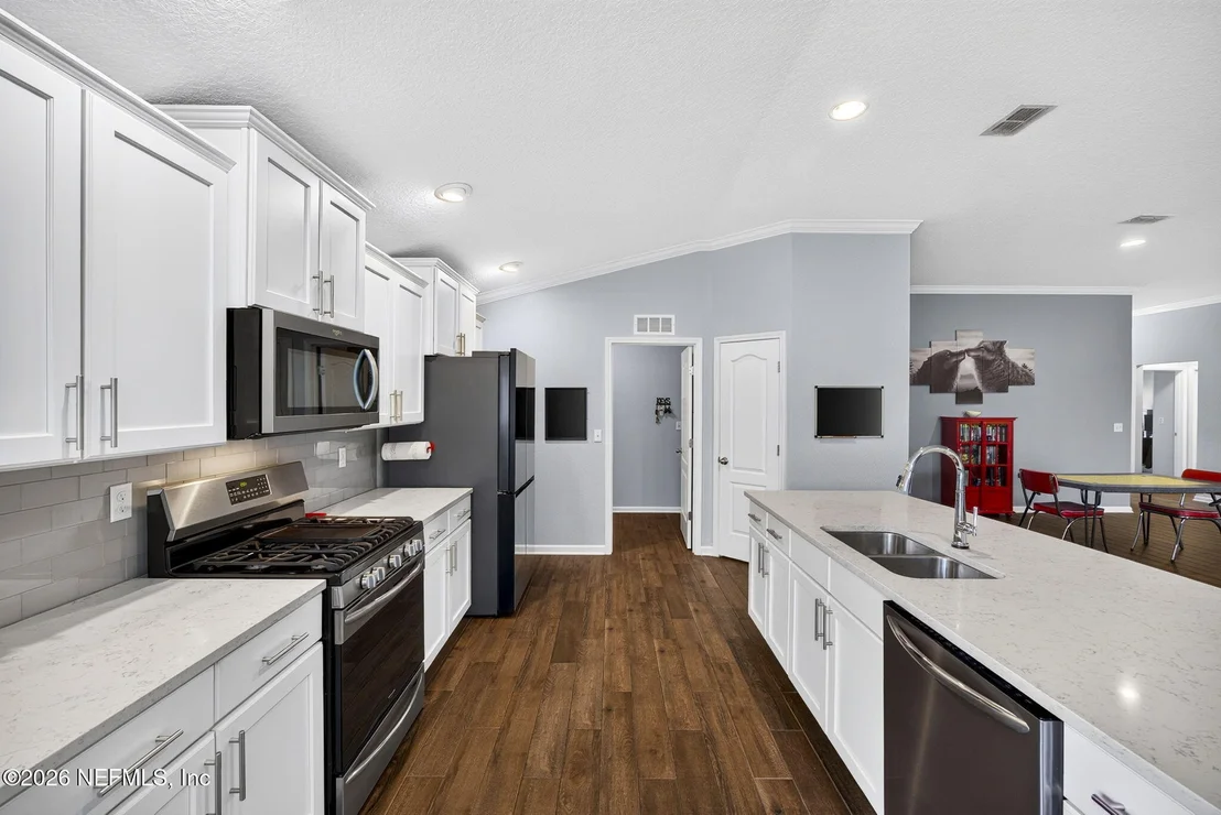Photo of 71 CEDARSTONE Way