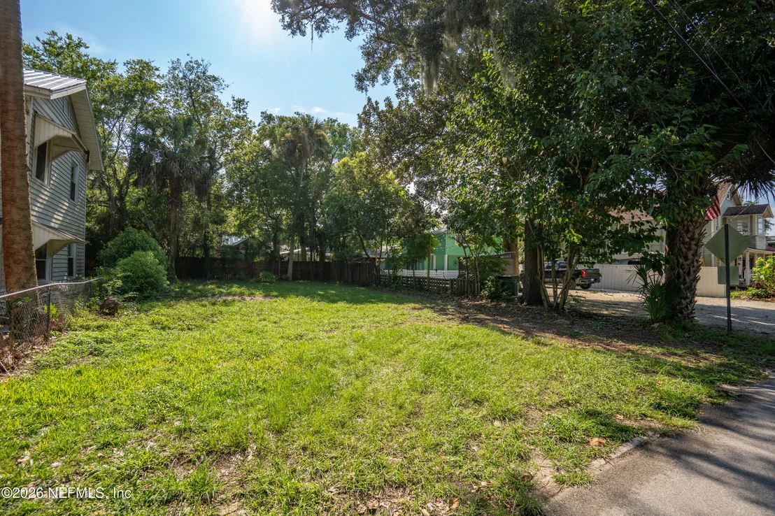 Photo of 0 DAVIS Street