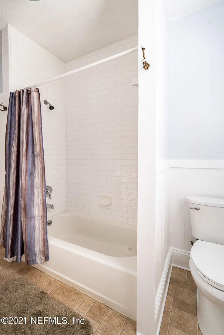 Photo of 4443 BEVERLY Avenue
