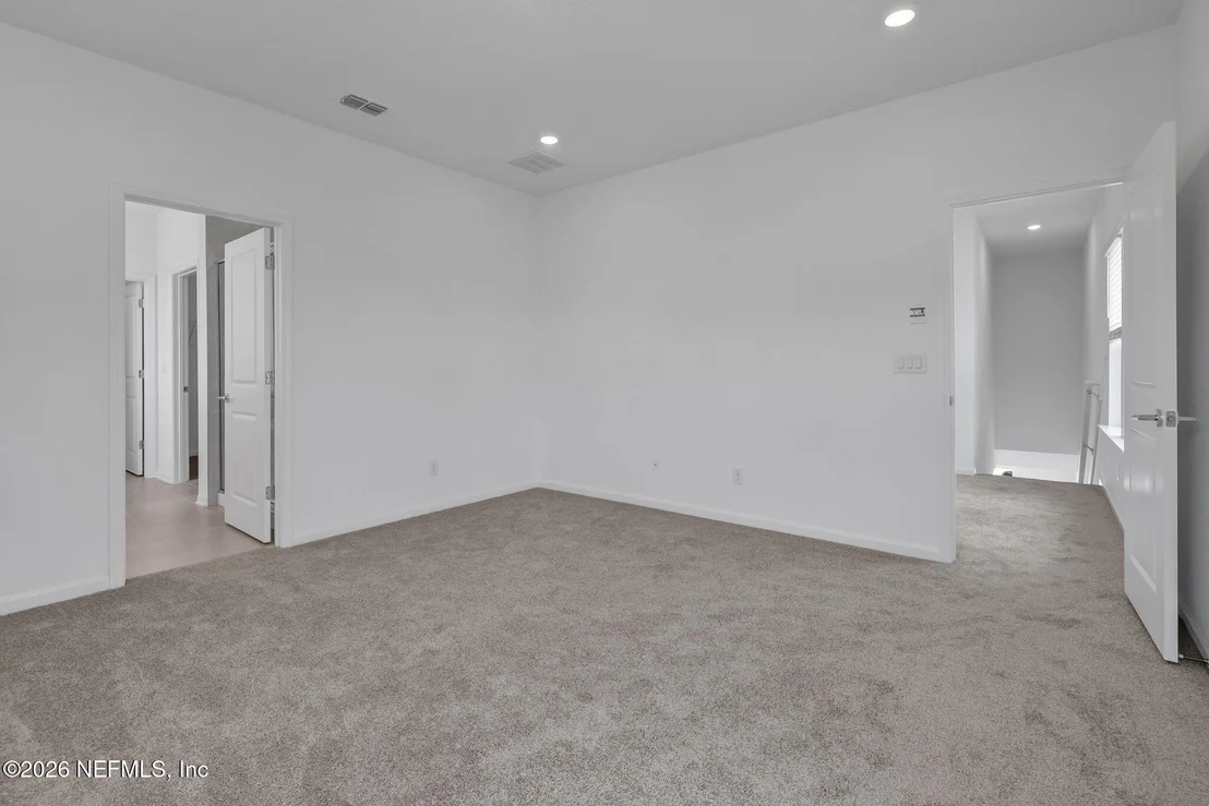Photo of 565 FARMFIELD Drive